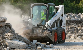 CroppedImage350210-Bobcat-S570-2015.jpg