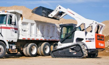 CroppedImage350210-Bobcat-T870-2015.jpg