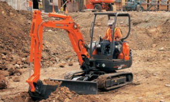 CroppedImage350210-Kubota-KX91-3S2-2015.jpg