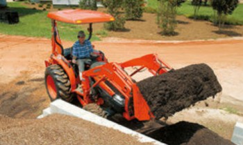 CroppedImage350210-Kubota-L3940-2015.jpg