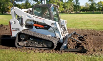 CroppedImage350210-bobcat-T770-2015.jpg