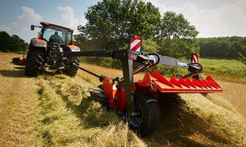 CroppedImage350210-kubota-DMC8028R.jpg