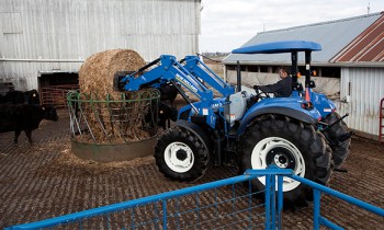 CroppedImage350210-newholland-637TL-frontloaderattachment.jpg