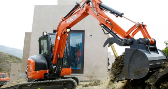 CroppedImage660350-Kubota-KX040-4-2015.jpg
