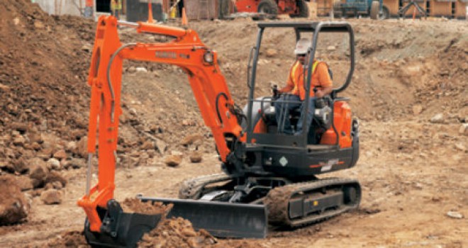 CroppedImage660350-Kubota-KX91-3S2-2015.jpg